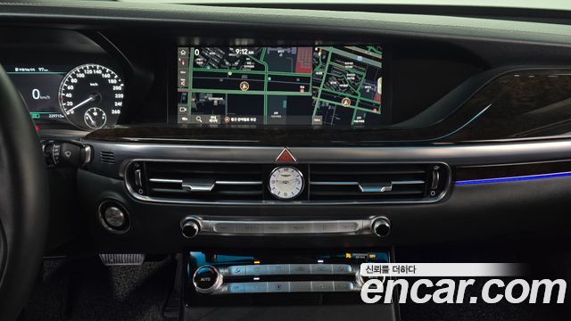 Genesis G90 2019 — photo 15