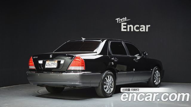Hyundai Equus 2009 — photo 2