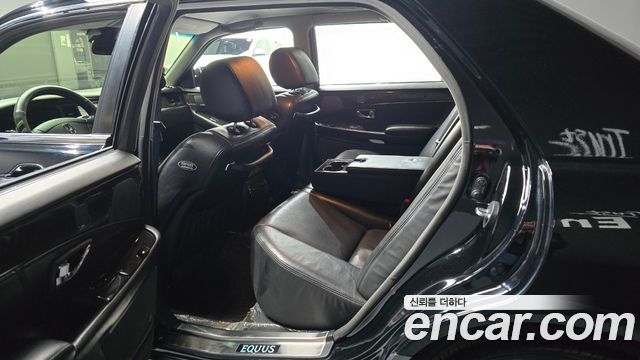 Hyundai Equus 2009 — photo 11