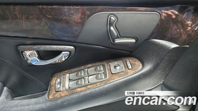 Hyundai Equus 2009 — photo 14