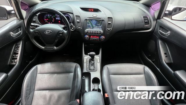 Kia K3 2015 — photo 7