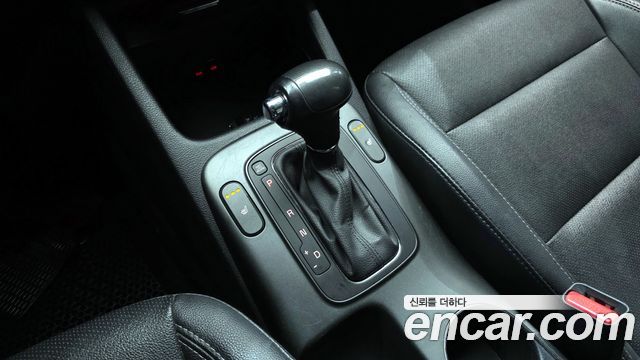 Kia K3 2015 — photo 9