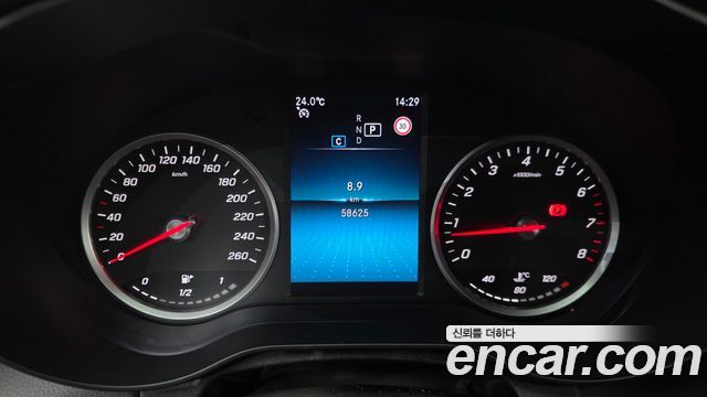 Mercedes-Benz C-Class 2020 — photo 8