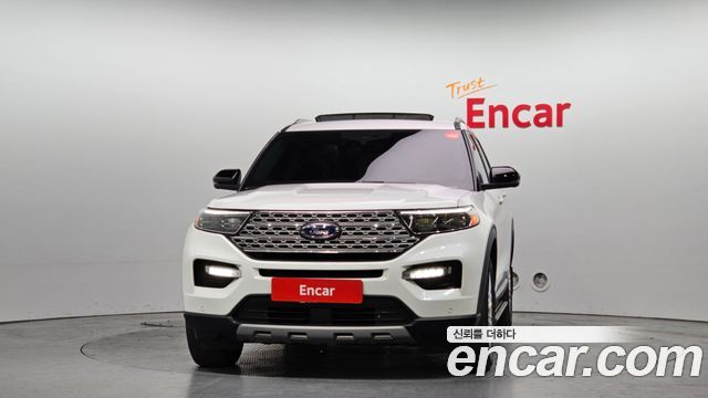 Ford Explorer 2022 — photo 3
