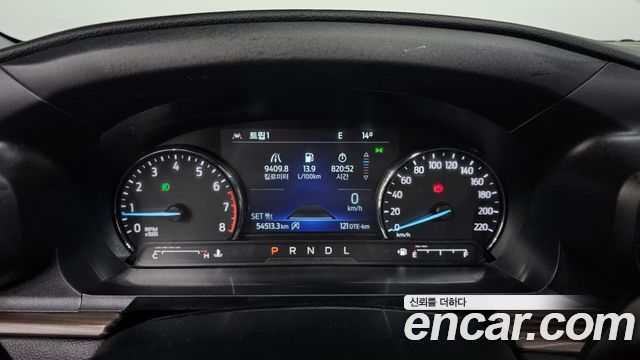 Ford Explorer 2022 — photo 8