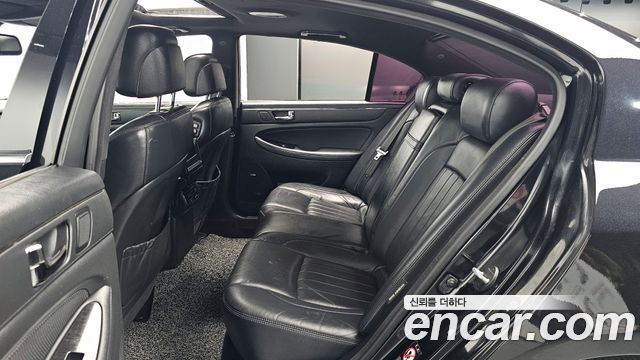 Hyundai Genesis 2013 — photo 12