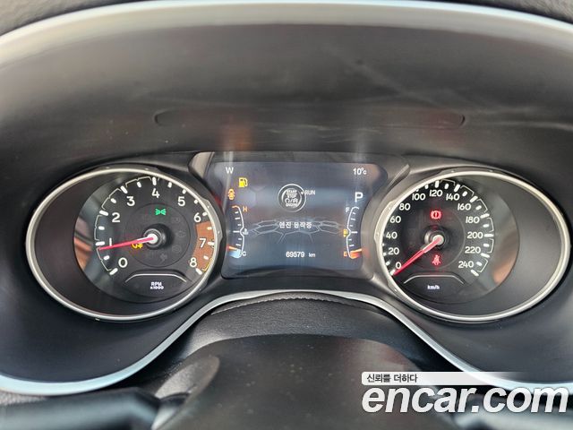 Jeep Compass 2019 — photo 17