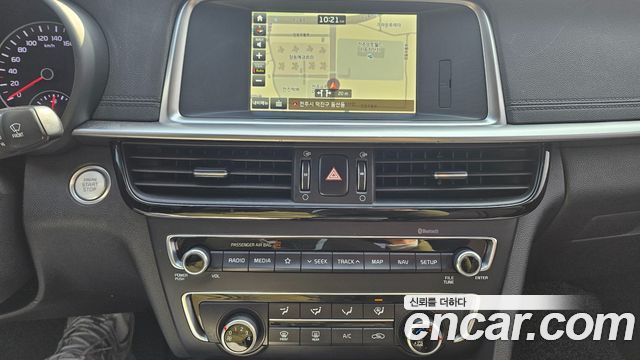 Kia K5 2019 — photo 12