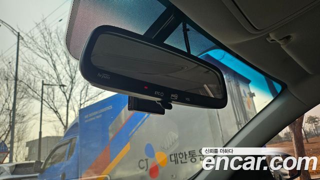 Kia K5 2019 — photo 14