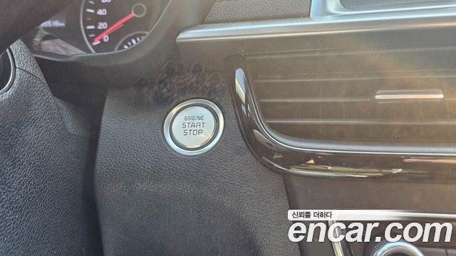 Kia K5 2019 — photo 17