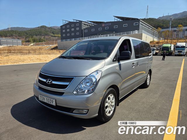 Hyundai Starex 2011 — photo 2