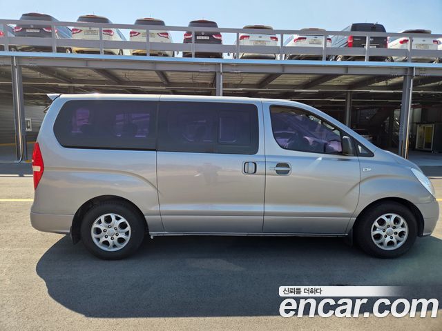 Hyundai Starex 2011 — photo 4