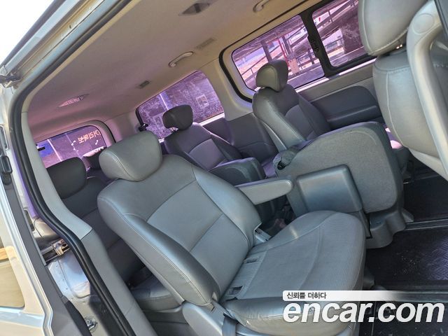 Hyundai Starex 2011 — photo 10