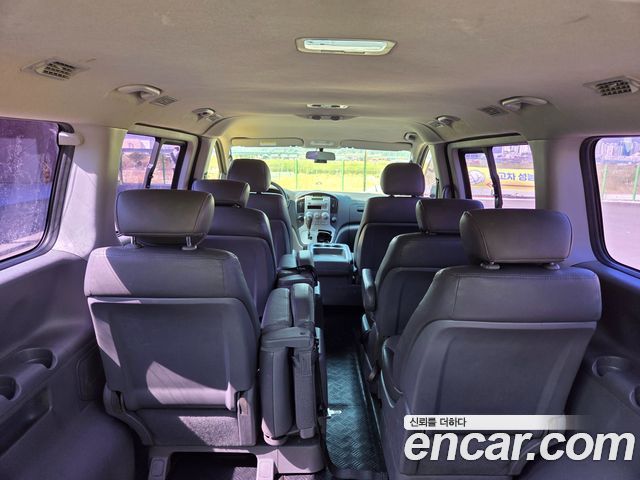 Hyundai Starex 2011 — photo 12
