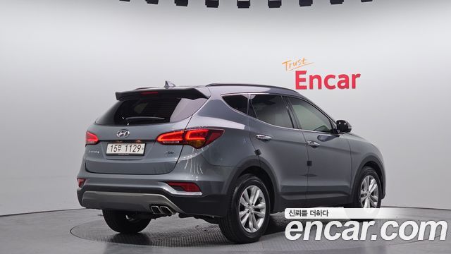 Hyundai Santafe 2018 — photo 2