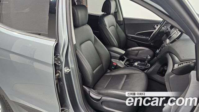 Hyundai Santafe 2018 — photo 11