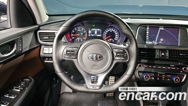 Kia K5 2016 — photo 13