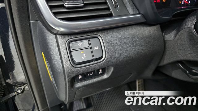 Kia K5 2016 — photo 14