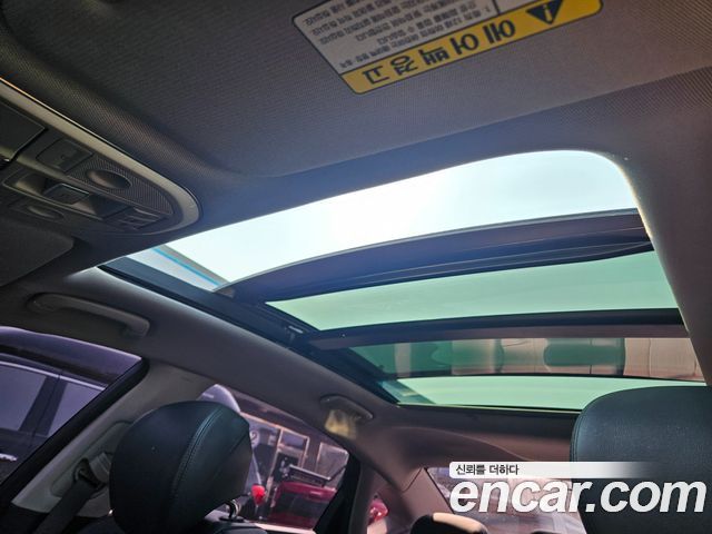 Genesis G80 2017 — photo 18