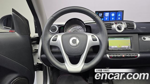 Smart Fortwo 2013 — photo 13