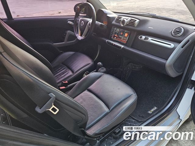 Smart Fortwo 2013 — photo 16