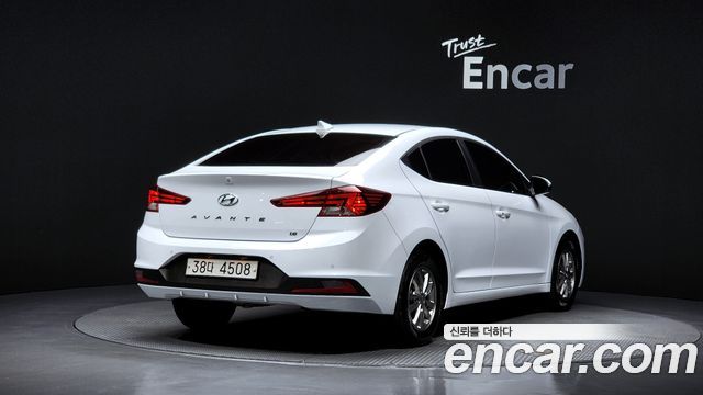 Hyundai AVANTE 2019 — photo 2