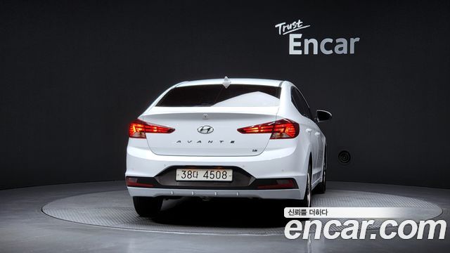 Hyundai AVANTE 2019 — photo 4