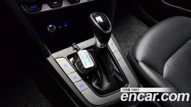 Hyundai AVANTE 2019 — photo 9