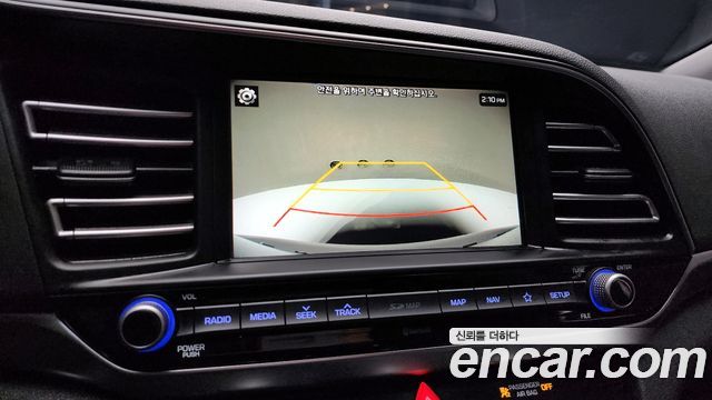 Hyundai AVANTE 2019 — photo 15