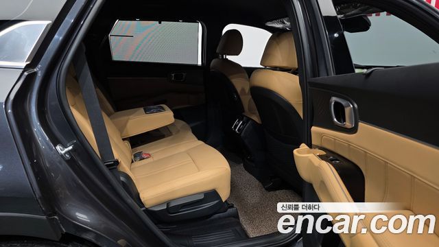 Kia Sorento 2023 — photo 12