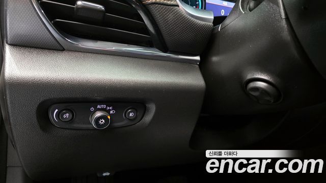 Chevrolet Korea Traverse 2020 — photo 18
