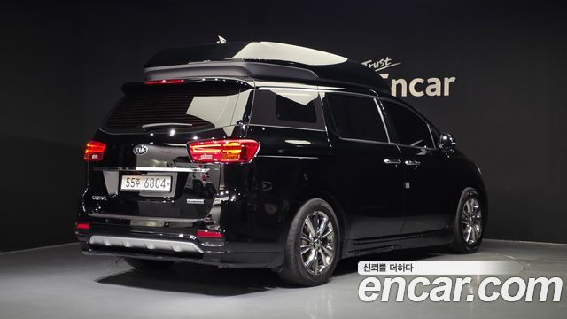 Kia Canival 2019 — photo 2