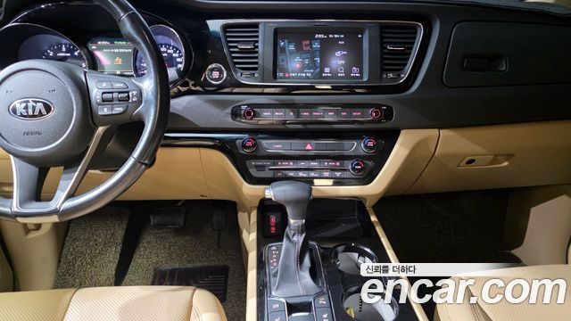 Kia Canival 2019 — photo 19