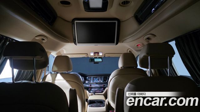 Kia Canival 2019 — photo 20