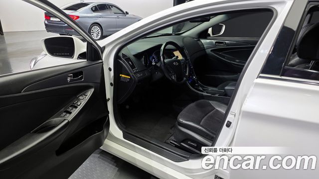 Hyundai Sonata 2014 — photo 10