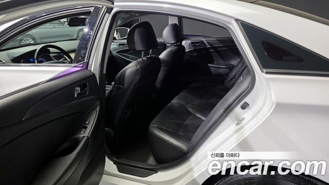Hyundai Sonata 2014 — photo 11
