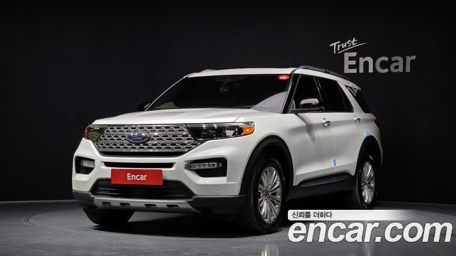Ford Explorer 2020 — photo 1