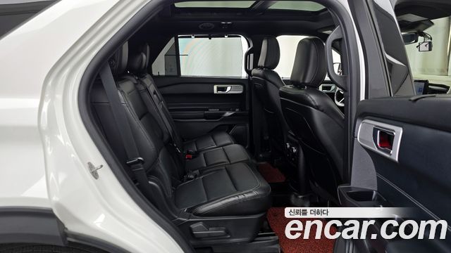 Ford Explorer 2020 — photo 12