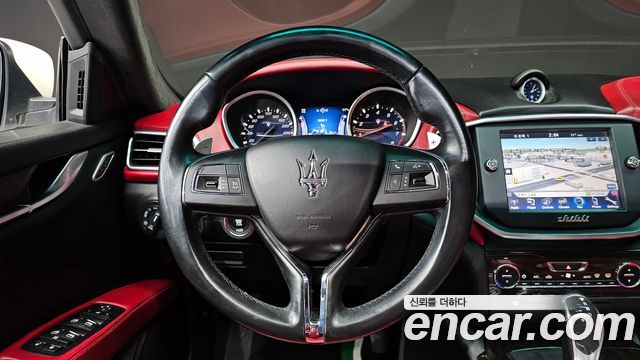 Maserati Ghibli 2014 — photo 13