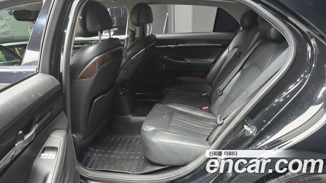 Genesis EQ900 2016 — photo 13