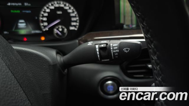 Genesis EQ900 2016 — photo 18
