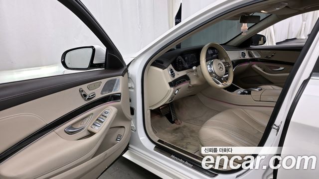 Mercedes-Benz S-Class 2018 — photo 10