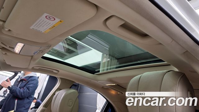 Mercedes-Benz S-Class 2018 — photo 18