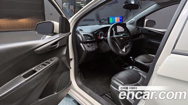 Chevrolet Korea Spark 2017 — photo 11
