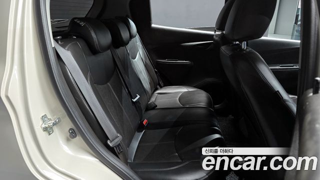 Chevrolet Korea Spark 2017 — photo 12