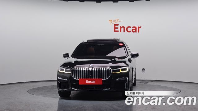 BMW 7-Series 2021 — photo 3