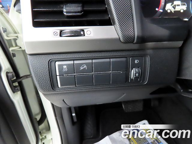 KG Mobility Rexton 2018 — photo 15