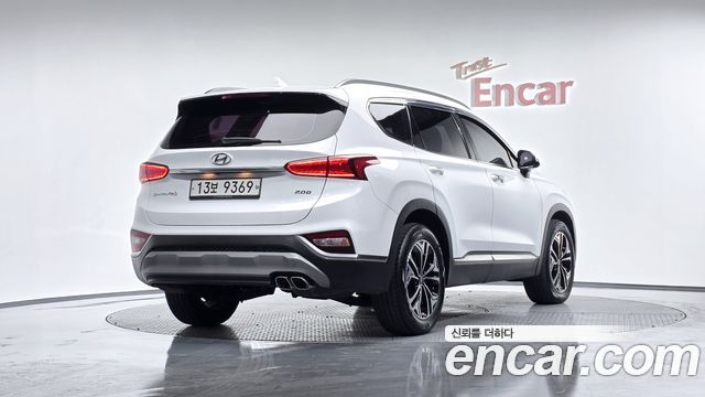 Hyundai Santafe 2019 — photo 2