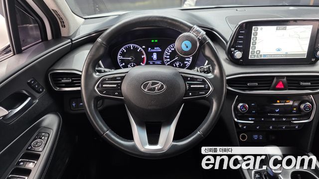 Hyundai Santafe 2019 — photo 13