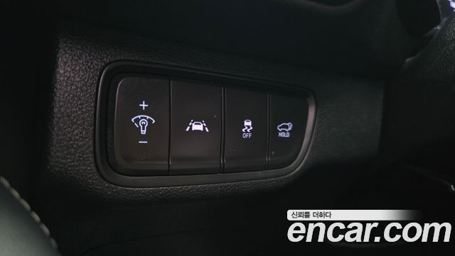 Hyundai Santafe 2019 — photo 16